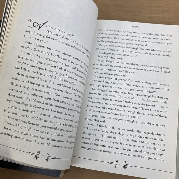 Asylum Ser. Asylum 3-Book Box Set Asylum, Sanctum, Catacomb by Madeleine Roux - Picture 10 of 10